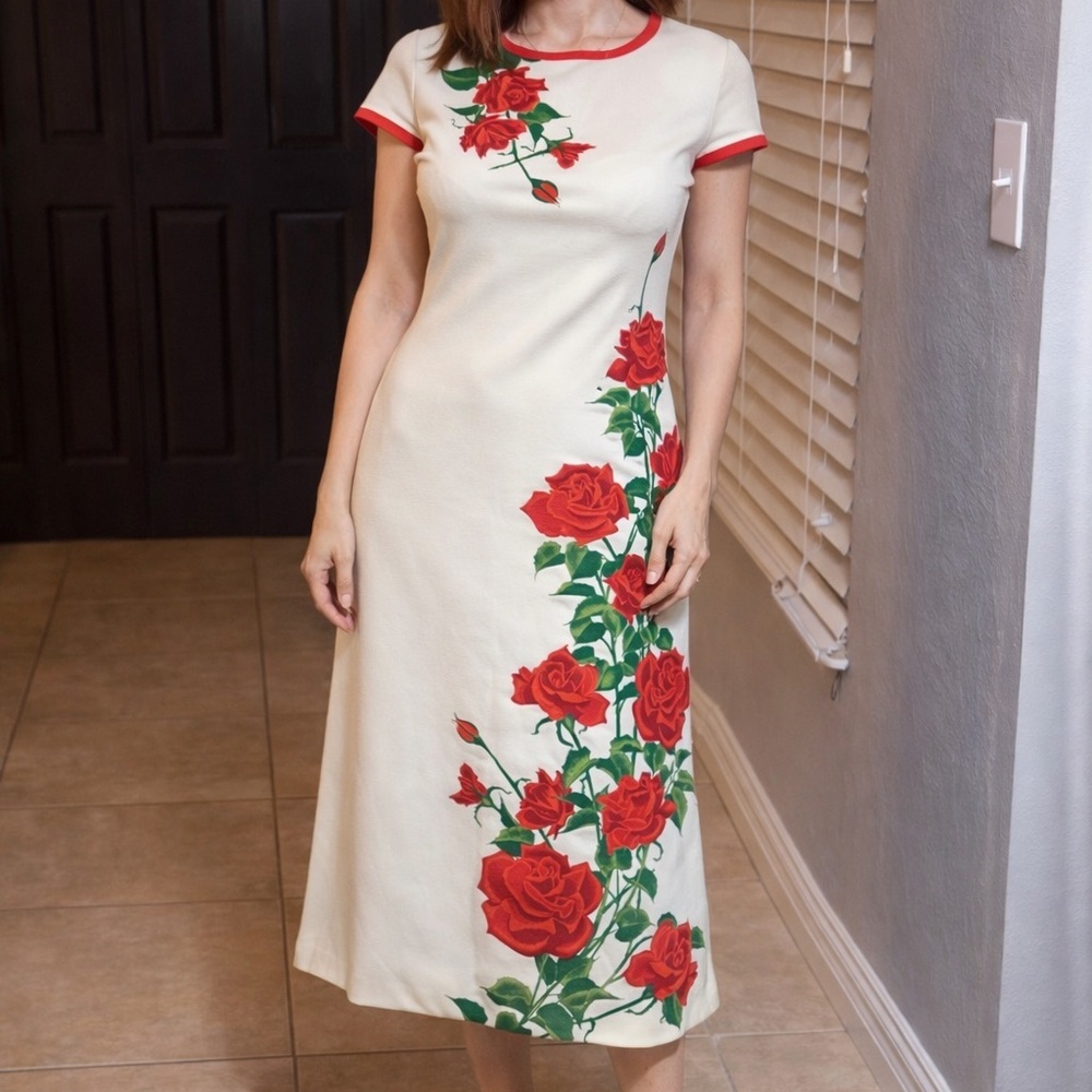 Vintage 1960/70 Alfred Shaheen Floral Rose Hawaiian Mod Dress in Cream and Red - Picture 8 of 8